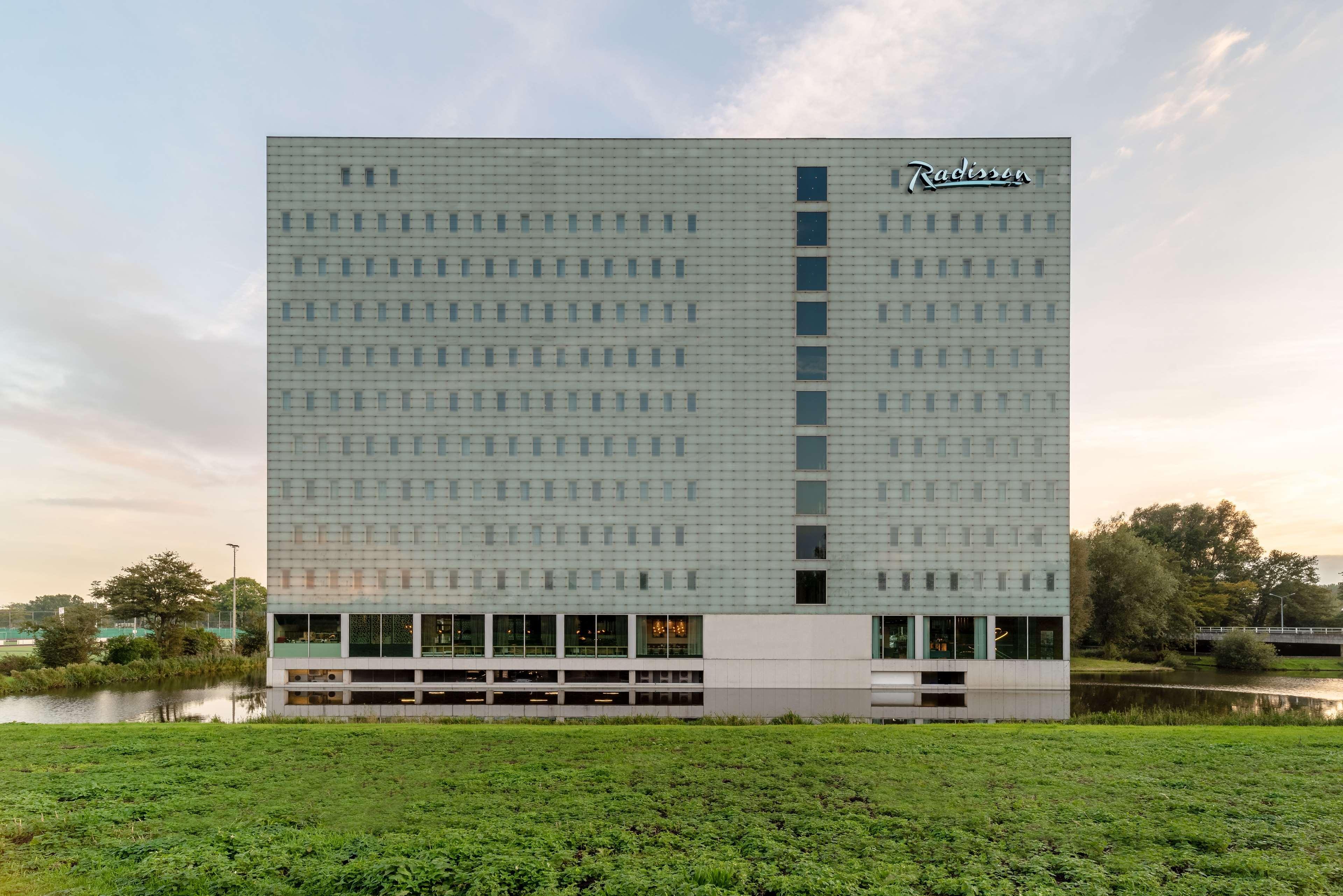 Radisson Hotel And Suites Amsterdam South Екстериор снимка