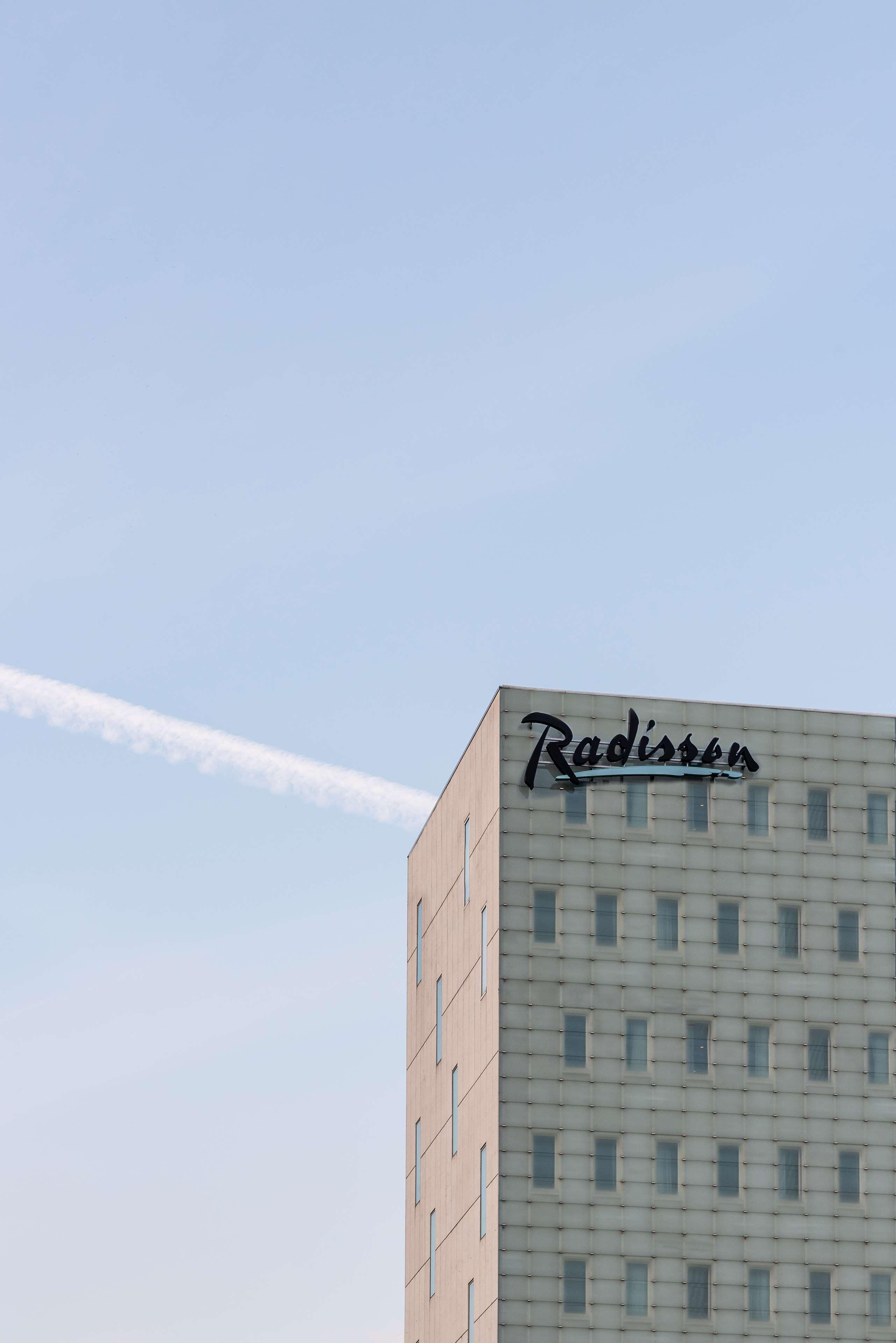Radisson Hotel And Suites Amsterdam South Екстериор снимка