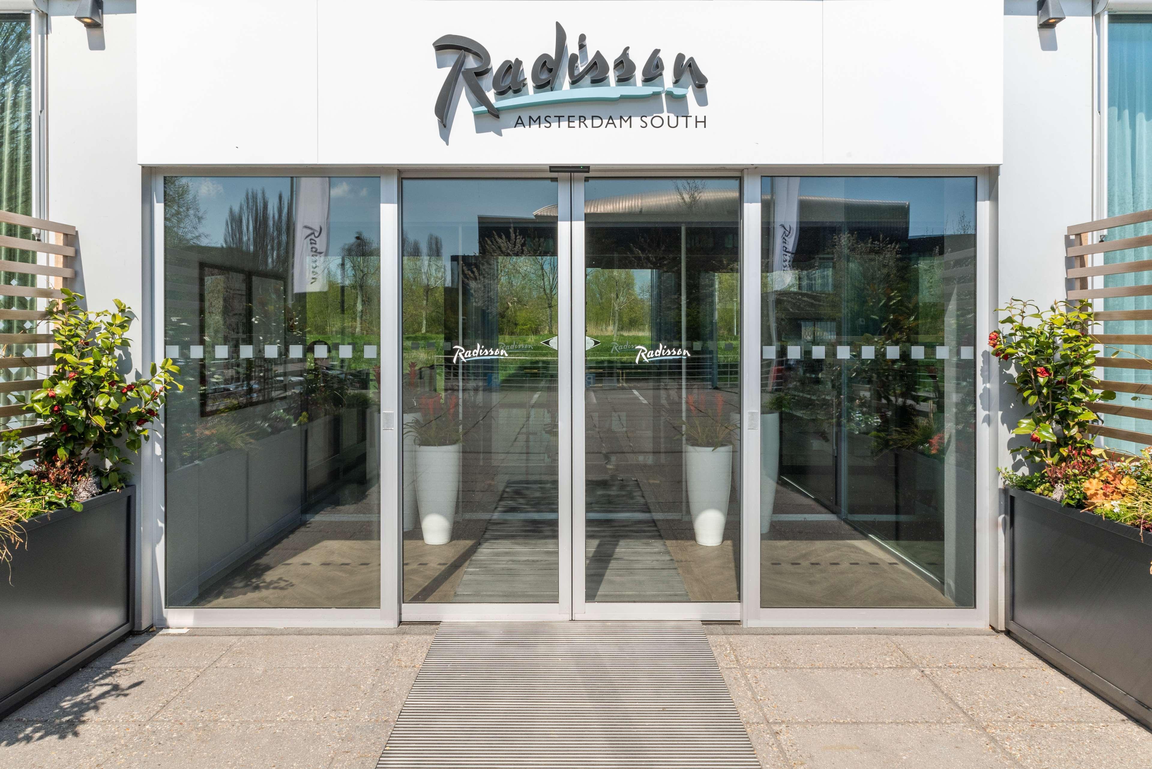 Radisson Hotel And Suites Amsterdam South Екстериор снимка